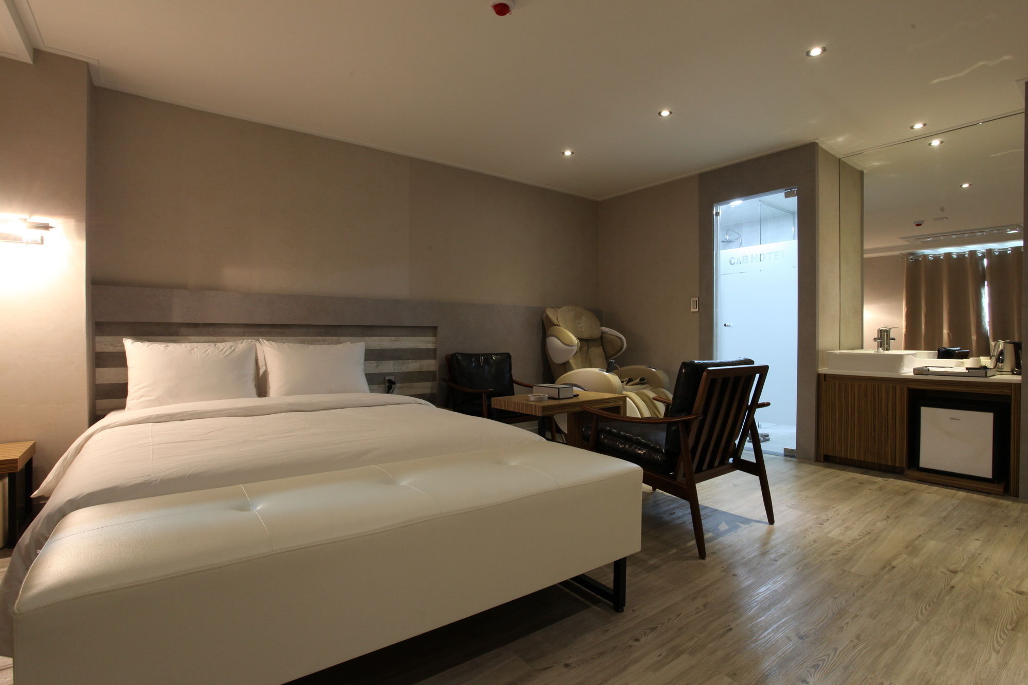 C&B Hotel Ansan Exterior foto